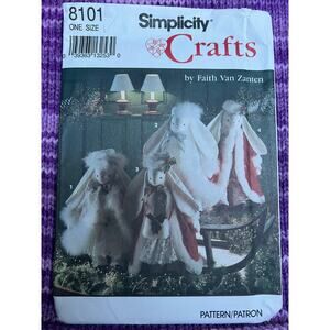 Simplicity 8101 Sewing pattern Christmas country bunny dresses muff 1980s